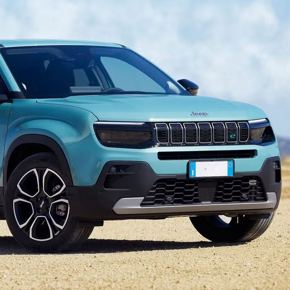 Jeep avenger vs Suzuki vitara: Which SUV stands out?-Costar Hellas